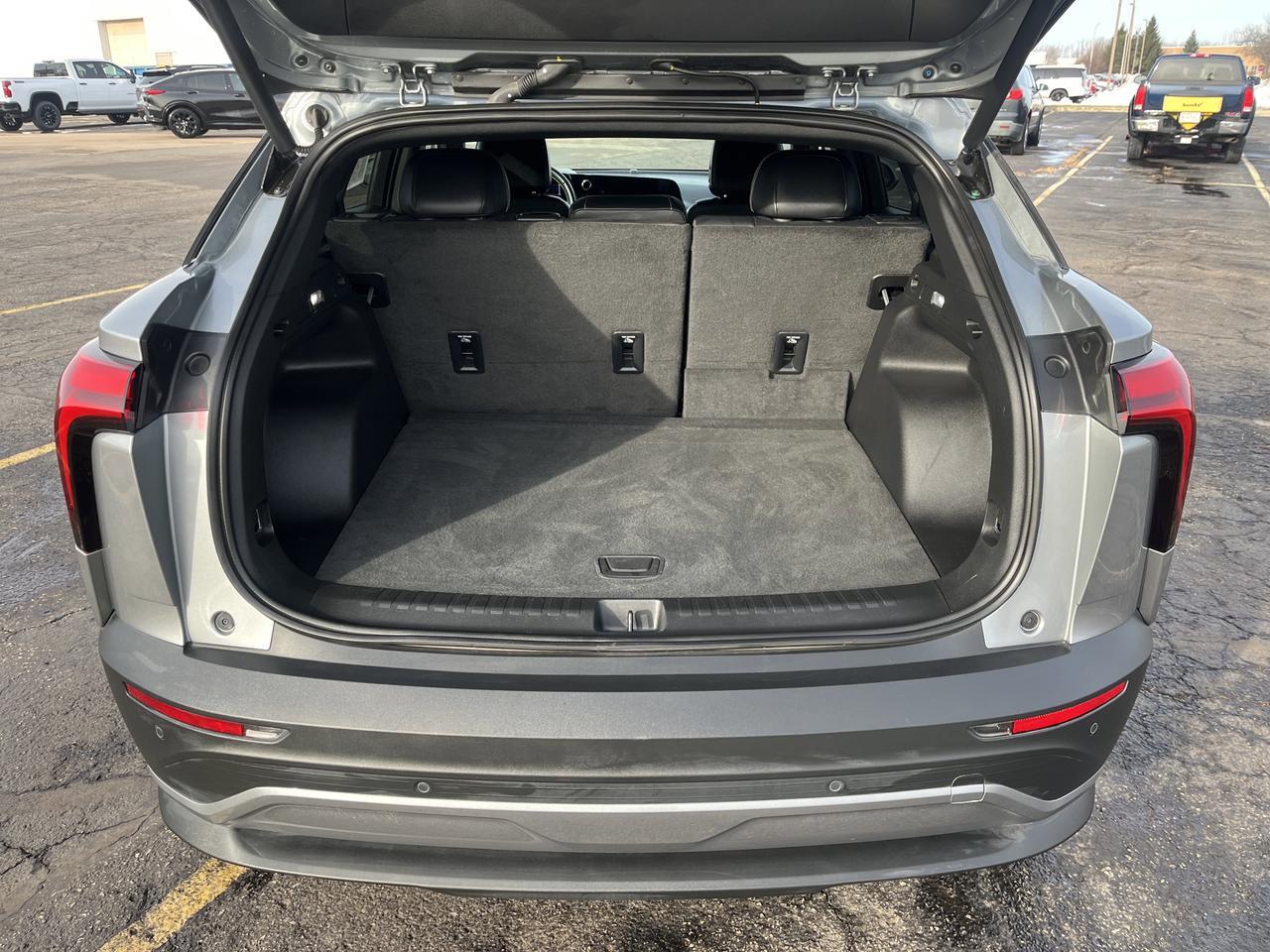 2024 Chevrolet Blazer EV LT eAWD Cmft&Conv Conv&DrvrConfPkgs w/Sunroof AdptvCrz HtdEvotex HtdStrngWhl 8-WayPwrDrvrSeat Saukville WI