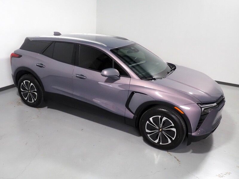 2024 Chevrolet Blazer EV eAWD LT *COMFORT & CONVENIENCE PKG, DRIVER CONFIDENCE PKG, NAVIGATION, ADAPTIVE CRUISE, SAFETY ALERTS, 360 CAMERAS, COLOR TOUCHSCREEN, HEATED SEATS/STEERING, REMOTE START, WIRELESS CHARGING Round Rock TX