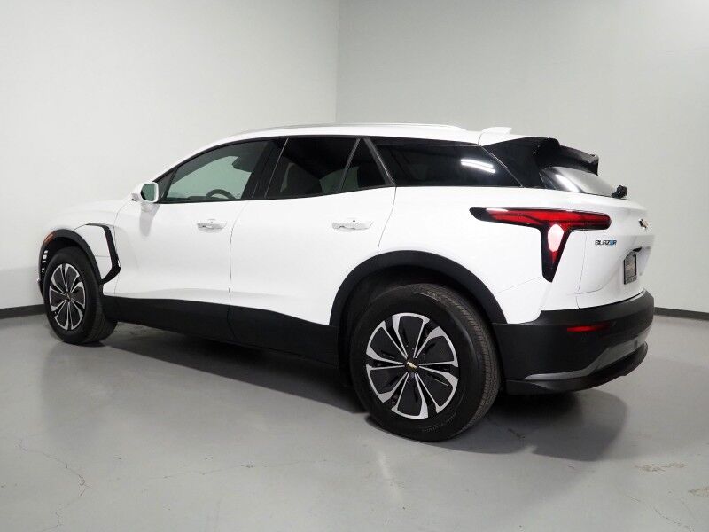 2024 Chevrolet Blazer EV eAWD LT *COMFORT & CONVENIENCE PKG, DRIVER CONFIDENCE PKG, NAVIGATION, ADAPTIVE CRUISE, SAFETY ALERTS, 360 CAMERAS, COLOR TOUCHSCREEN, HEATED SEATS/STEERING, REMOTE START, WIRELESS CHARGING Round Rock TX