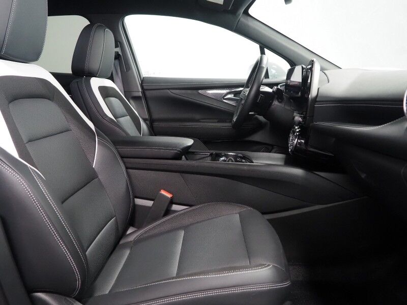 2024 Chevrolet Blazer EV eAWD LT *COMFORT & CONVENIENCE PKG, DRIVER CONFIDENCE PKG, NAVIGATION, ADAPTIVE CRUISE, SAFETY ALERTS, 360 CAMERAS, COLOR TOUCHSCREEN, HEATED SEATS/STEERING, REMOTE START, WIRELESS CHARGING Round Rock TX