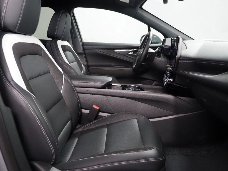 2024 Chevrolet Blazer EV eAWD LT *COMFORT & CONVENIENCE PKG, DRIVER CONFIDENCE PKG, NAVIGATION, ADAPTIVE CRUISE, SAFETY ALERTS, 360 CAMERAS, COLOR TOUCHSCREEN, HEATED SEATS/STEERING, REMOTE START, WIRELESS CHARGING Round Rock TX