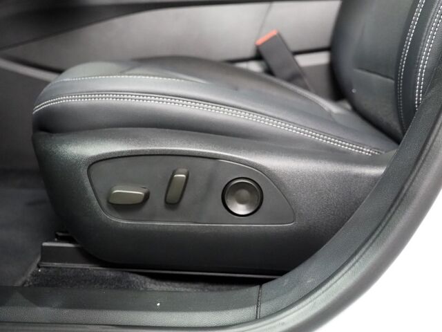 2024 Chevrolet Blazer EV eAWD LT *COMFORT & CONVENIENCE PKG, DRIVER CONFIDENCE PKG, NAVIGATION, ADAPTIVE CRUISE, SAFTEY ALERTS, 360 CAMERAS, COLOR TOUCSCREEN, HEATED SEATS/STEERING, REMOTE START, WIRELESS CHARGING, ANDROID & APPLE Round Rock TX