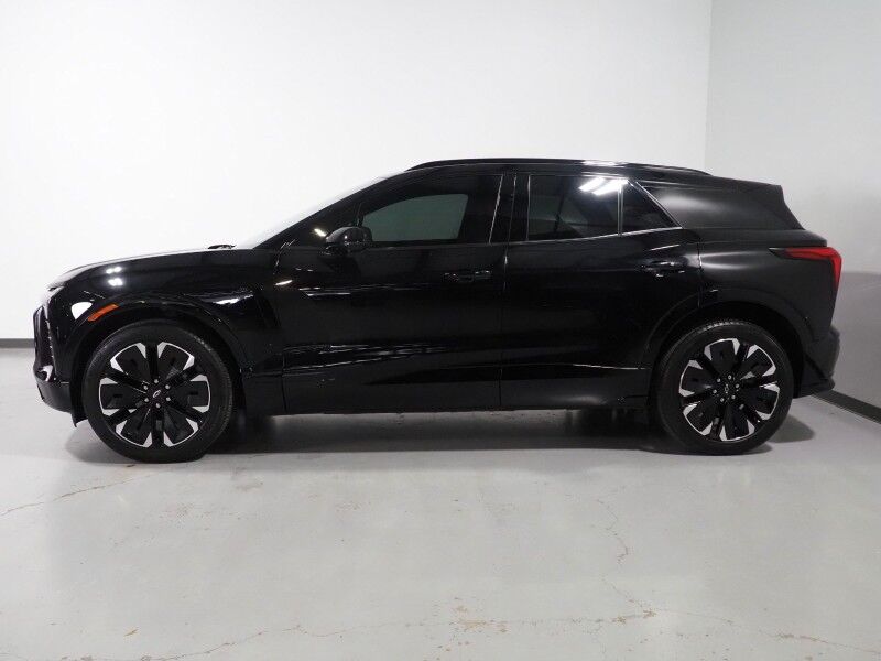 2024 Chevrolet Blazer EV eAWD RS *HEADS-UP DISPLAY, NAVIGATION, ADAPTIVE CRUISE, SAFETY ALERTS, 360 VIEW CAMERAS, 17.7 INCH TOUCHSCREEN, CLIMATE SEATS, HEATED STEERING, REMOTE START, 21 INCH WHEELS, WIRELESS CHARGING, ANDROID & APPLE Round Rock TX