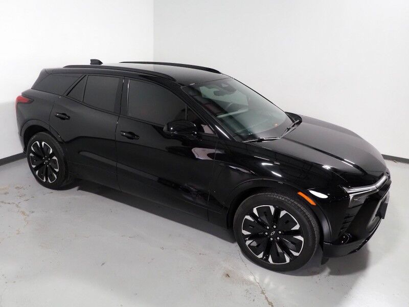 2024 Chevrolet Blazer EV eAWD RS *HEADS-UP DISPLAY, NAVIGATION, ADAPTIVE CRUISE, SAFETY ALERTS, 360 VIEW CAMERAS, 17.7 INCH TOUCHSCREEN, CLIMATE SEATS, HEATED STEERING, REMOTE START, 21 INCH WHEELS, WIRELESS CHARGING, ANDROID & APPLE Round Rock TX