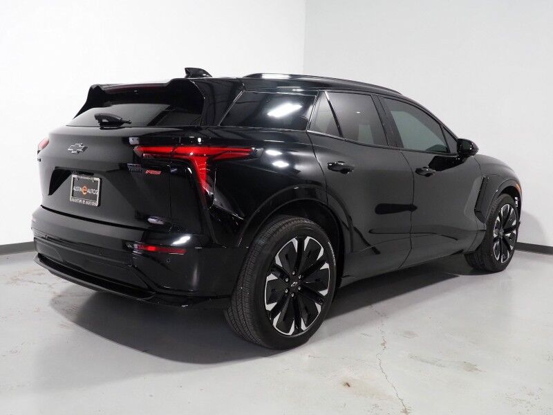2024 Chevrolet Blazer EV eAWD RS *HEADS-UP DISPLAY, NAVIGATION, ADAPTIVE CRUISE, SAFETY ALERTS, 360 VIEW CAMERAS, 17.7 INCH TOUCHSCREEN, CLIMATE SEATS, HEATED STEERING, REMOTE START, 21 INCH WHEELS, WIRELESS CHARGING, ANDROID & APPLE Round Rock TX
