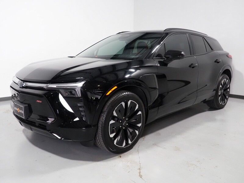 2024 Chevrolet Blazer EV eAWD RS *HEADS-UP DISPLAY, NAVIGATION, ADAPTIVE CRUISE, SAFETY ALERTS, 360 VIEW CAMERAS, 17.7 INCH TOUCHSCREEN, CLIMATE SEATS, HEATED STEERING, REMOTE START, 21 INCH WHEELS, WIRELESS CHARGING, ANDROID & APPLE Round Rock TX
