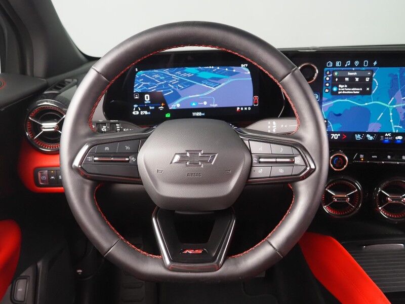 2024 Chevrolet Blazer EV eAWD RS *HEADS-UP DISPLAY, NAVIGATION, ADAPTIVE CRUISE, SAFETY ALERTS, 360 VIEW CAMERAS, 17.7 INCH TOUCHSCREEN, CLIMATE SEATS, HEATED STEERING, REMOTE START, 21 INCH WHEELS, WIRELESS CHARGING Round Rock TX