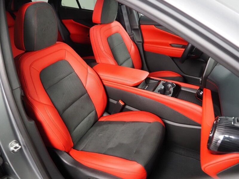 2024 Chevrolet Blazer EV eAWD RS *HEADS-UP DISPLAY, NAVIGATION, ADAPTIVE CRUISE, SAFETY ALERTS, 360 VIEW CAMERAS, 17.7 INCH TOUCHSCREEN, CLIMATE SEATS, HEATED STEERING, REMOTE START, 21 INCH WHEELS, WIRELESS CHARGING