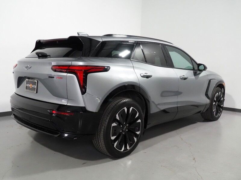 2024 Chevrolet Blazer EV eAWD RS *HEADS-UP DISPLAY, NAVIGATION, ADAPTIVE CRUISE, SAFETY ALERTS, 360 VIEW CAMERAS, 17.7 INCH TOUCHSCREEN, CLIMATE SEATS, HEATED STEERING, REMOTE START, 21 INCH WHEELS, WIRELESS CHARGING Round Rock TX