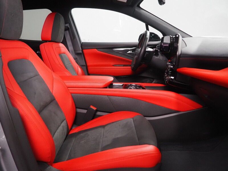 2024 Chevrolet Blazer EV eAWD RS *HEADS-UP DISPLAY, NAVIGATION, ADAPTIVE CRUISE, SAFETY ALERTS, 360 VIEW CAMERAS, 17.7 INCH TOUCHSCREEN, CLIMATE SEATS, HEATED STEERING, REMOTE START, 21 INCH WHEELS, WIRELESS CHARGING Round Rock TX