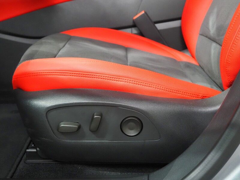 2024 Chevrolet Blazer EV eAWD RS *HEADS-UP DISPLAY, NAVIGATION, ADAPTIVE CRUISE, SAFETY ALERTS, 360 VIEW CAMERAS, 17.7 INCH TOUCHSCREEN, CLIMATE SEATS, HEATED STEERING, REMOTE START, 21 INCH WHEELS, WIRELESS CHARGING Round Rock TX