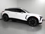 2024 Chevrolet Blazer EV eAWD RS *HEADS-UP DISPLAY, NAVIGATION, ADAPTIVE CRUISE, SAFETY ALERTS, 360 VIEW CAMERAS, 17.7 INCH TOUCHSCREEN, CLIMATE SEATS, HEATED STEERING, REMOTE START, 21 INCH WHEELS, WIRELESS CHARGING