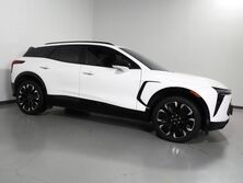 Chevrolet Blazer EV eAWD RS *HEADS-UP DISPLAY, NAVIGATION, ADAPTIVE CRUISE, SAFETY ALERTS, 360 VIEW CAMERAS, 17.7 INCH TOUCHSCREEN, CLIMATE SEATS, HEATED STEERING, REMOTE START, 21 INCH WHEELS, WIRELESS CHARGING 2024