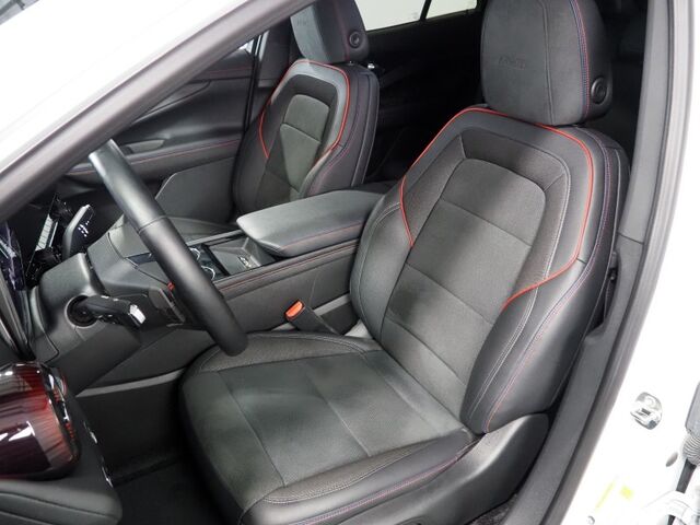 2024 Chevrolet Blazer EV eAWD RS *HEADS-UP DISPLAY, NAVIGATION, ADAPTIVE CRUISE, SAFETY ALERTS, 360 VIEW CAMERAS, 17.7 INCH TOUCHSCREEN, CLIMATE SEATS, HEATED STEERING, REMOTE START, 21 INCH WHEELS, WIRELESS CHARGING Round Rock TX