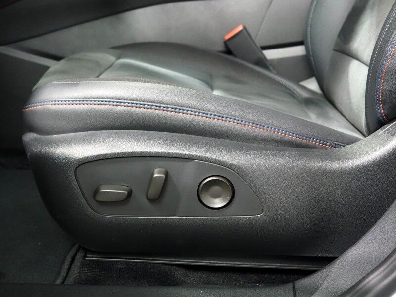 2024 Chevrolet Blazer EV eAWD RS *HEADS-UP DISPLAY, NAVIGATION, ADAPTIVE CRUISE, SAFETY ALERTS, 360 VIEW CAMERAS, 17.7 INCH TOUCHSCREEN, CLIMATE SEATS, HEATED STEERING, REMOTE START, 21 INCH WHEELS, WIRELESS CHARGING Round Rock TX