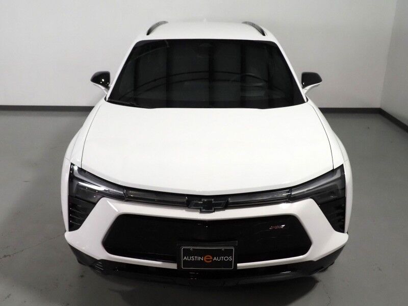 2024 Chevrolet Blazer EV eAWD RS *HEADS-UP DISPLAY, NAVIGATION, ADAPTIVE CRUISE, SAFETY ALERTS, 360 VIEW CAMERAS, 17.7 INCH TOUCHSCREEN, CLIMATE SEATS, HEATED STEERING, REMOTE START, 21 INCH WHEELS, WIRELESS CHARGING Round Rock TX