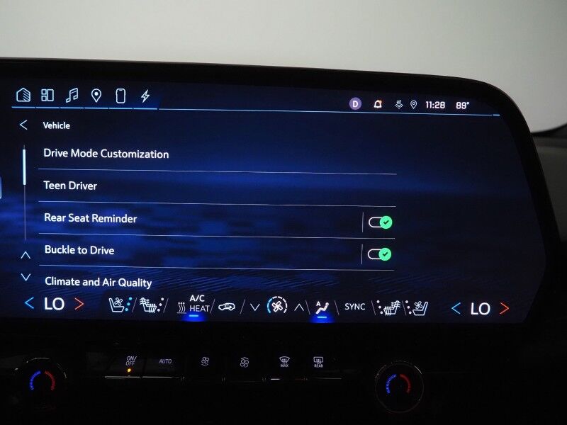 2024 Chevrolet Blazer EV eAWD RS *HEADS-UP DISPLAY, NAVIGATION, ADAPTIVE CRUISE, SAFETY ALERTS, 360 VIEW CAMERAS, 17.7 INCH TOUCHSCREEN, CLIMATE SEATS, HEATED STEERING, REMOTE START, 21 INCH WHEELS, WIRELESS CHARGING Round Rock TX