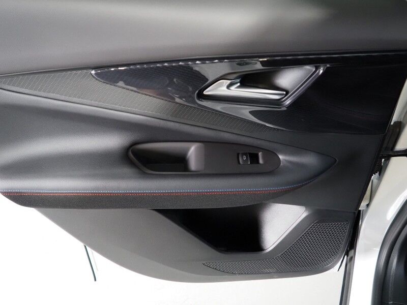 2024 Chevrolet Blazer EV eAWD RS *HEADS-UP DISPLAY, NAVIGATION, ADAPTIVE CRUISE, SAFETY ALERTS, 360 VIEW CAMERAS, 17.7 INCH TOUCHSCREEN, CLIMATE SEATS, HEATED STEERING, REMOTE START, 21 INCH WHEELS, WIRELESS CHARGING Round Rock TX