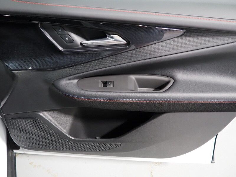 2024 Chevrolet Blazer EV eAWD RS *HEADS-UP DISPLAY, NAVIGATION, ADAPTIVE CRUISE, SAFETY ALERTS, 360 VIEW CAMERAS, 17.7 INCH TOUCHSCREEN, CLIMATE SEATS, HEATED STEERING, REMOTE START, 21 INCH WHEELS, WIRELESS CHARGING Round Rock TX