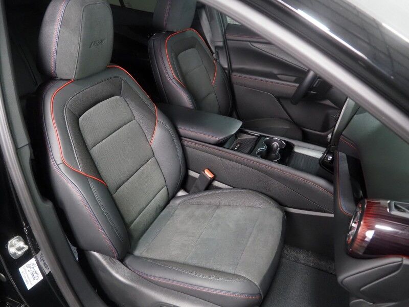 2024 Chevrolet Blazer EV eAWD RS *HEADS-UP DISPLAY, NAVIGATION, ADAPTIVE CRUISE, SAFETY ALERTS, 360 VIEW CAMERAS, 17.7 INCH TOUCHSCREEN, CLIMATE SEATS, HEATED STEERING, REMOTE START, 21 INCH WHEELS, WIRELESS CHARGING