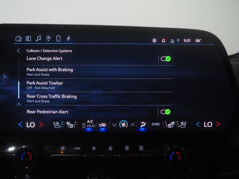 2024 Chevrolet Blazer EV eAWD RS *HEADS-UP DISPLAY, NAVIGATION, ADAPTIVE CRUISE, SAFETY ALERTS, 360 VIEW CAMERAS, 17.7 INCH TOUCHSCREEN, CLIMATE SEATS, HEATED STEERING, REMOTE START, 21 INCH WHEELS, WIRELESS CHARGING Round Rock TX