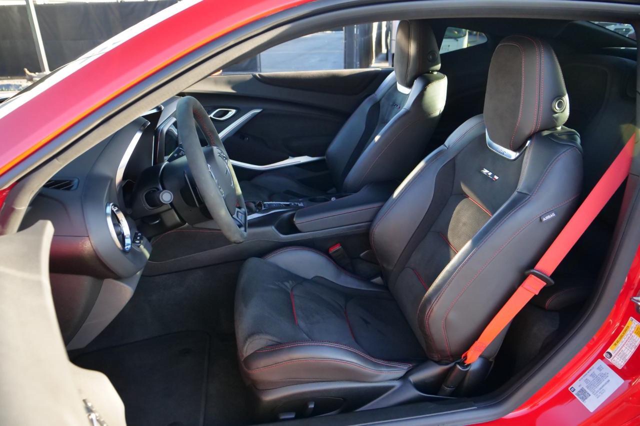 2024 Chevrolet Camaro ZL1 / 6.2L V8 / High Wing / Sunroof! Lincolnton NC