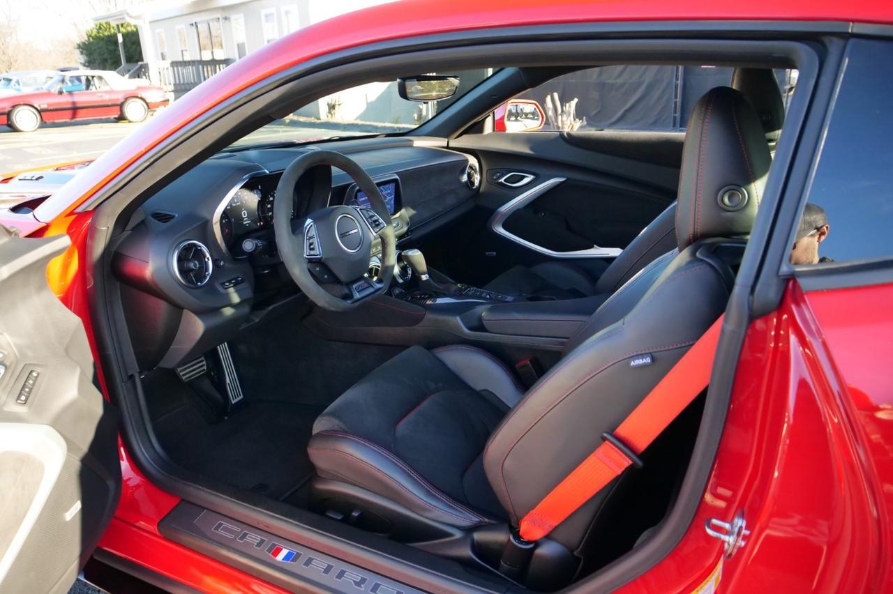 2024 Chevrolet Camaro ZL1 / 6.2L V8 / High Wing / Sunroof! Lincolnton NC