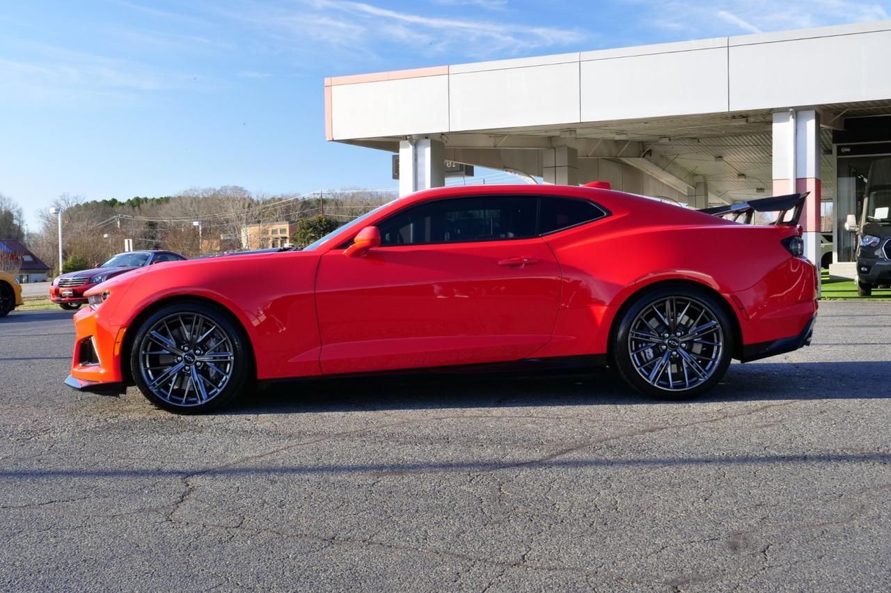 2024 Chevrolet Camaro ZL1 / 6.2L V8 / High Wing / Sunroof! Lincolnton NC