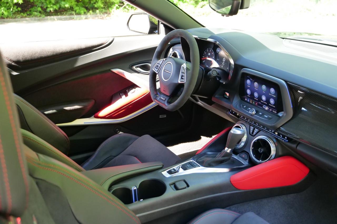 2024 Chevrolet Camaro ZL1 Convertible / Carbon Fiber Hood / 6.2L V8! Lincolnton NC