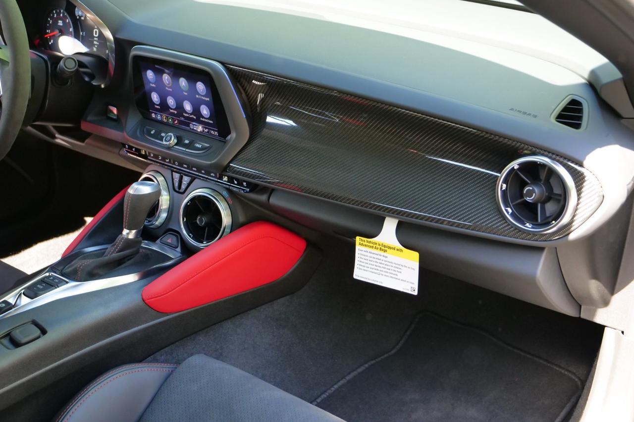 2024 Chevrolet Camaro ZL1 Convertible / Carbon Fiber Hood / 6.2L V8! Lincolnton NC