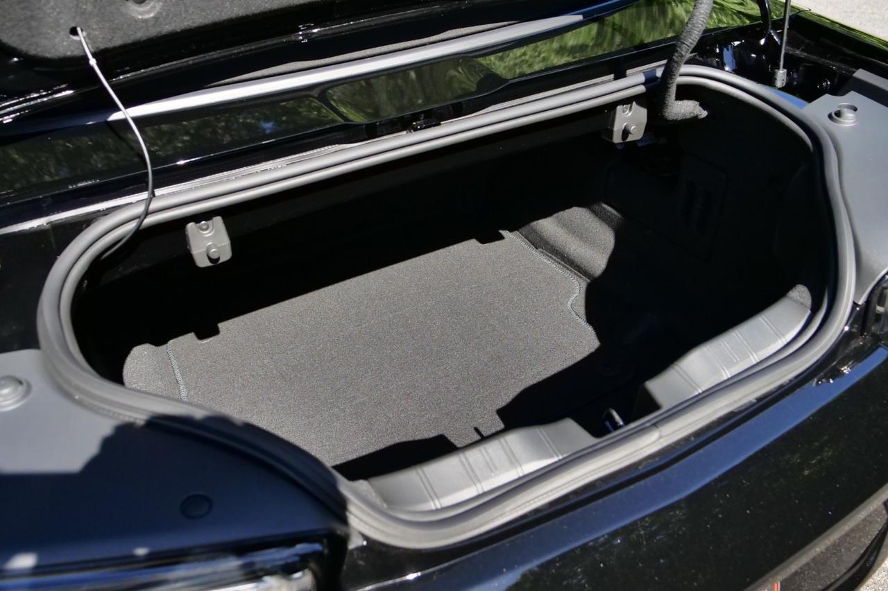 2024 Chevrolet Camaro ZL1 Convertible / Carbon Fiber Hood / 6.2L V8! Lincolnton NC