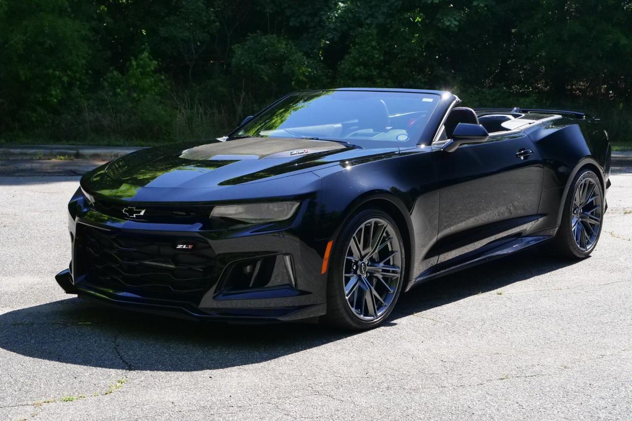 2024 Chevrolet Camaro ZL1 Convertible / Carbon Fiber Hood / 6.2L V8! Lincolnton NC
