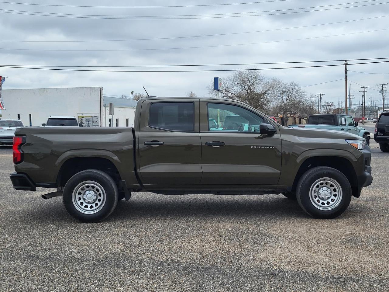 2024 Chevrolet Colorado 2WD Crew Cab WT