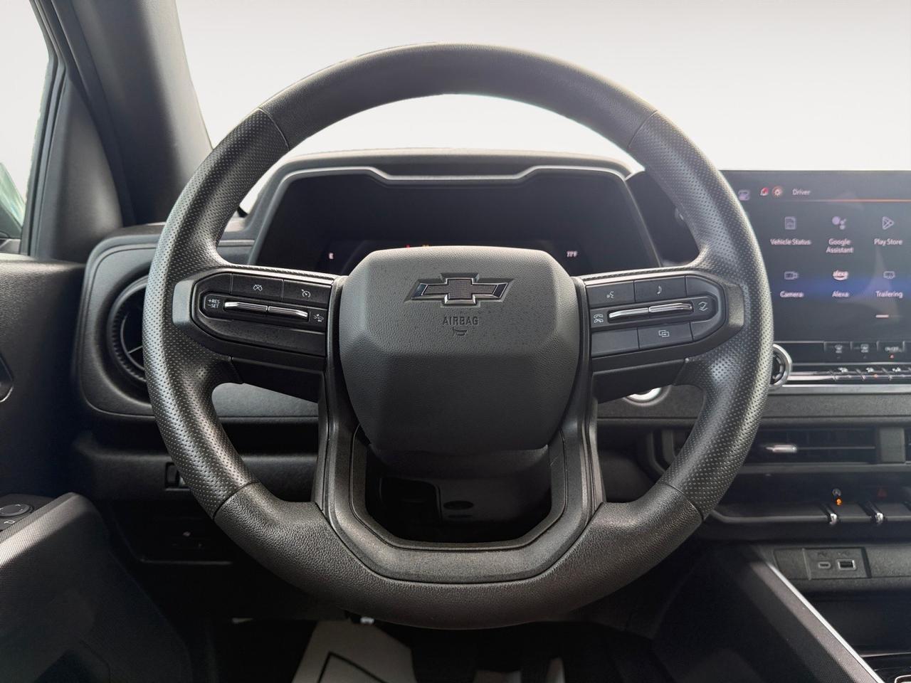 2024 Chevrolet Colorado 4WD Trail Boss, APPLE CARPLAY/ANDROID AUTO, BED LINER, REAR BUMPER STEP, SLIDING REAR WINDOW, BACKUP CAMERA, KEYLESS START, 1 OWNER, CLEAN CARFAX! Norfolk VA