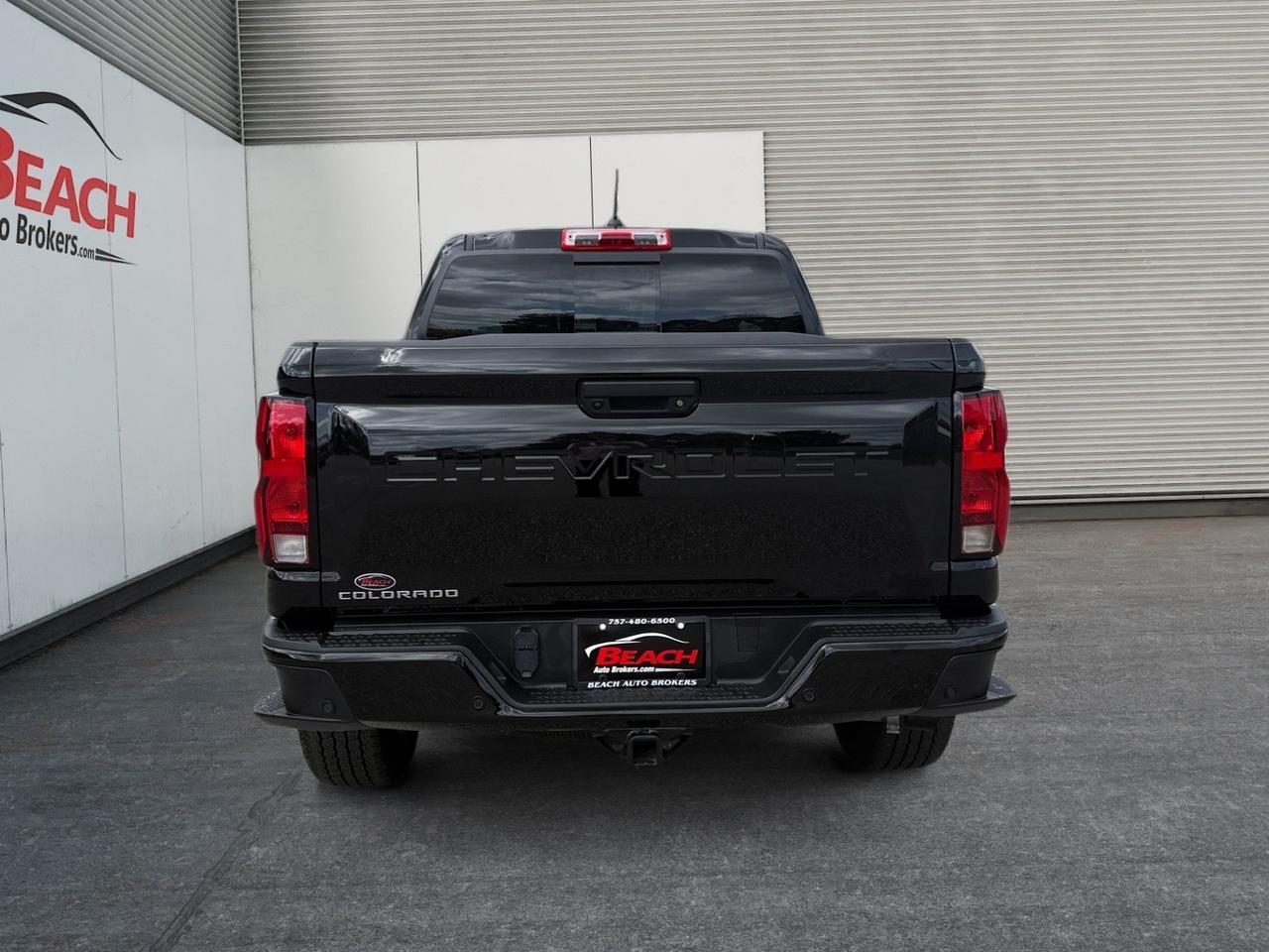 2024 Chevrolet Colorado 4WD Trail Boss, APPLE CARPLAY/ANDROID AUTO, BED LINER, REAR BUMPER STEP, SLIDING REAR WINDOW, BACKUP CAMERA, KEYLESS START, 1 OWNER, CLEAN CARFAX! Norfolk VA