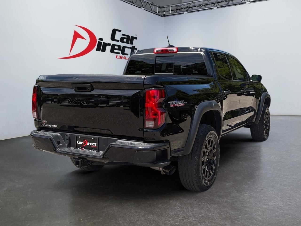 2024 Chevrolet Colorado 4WD Trail Boss, AUTO START/STOP, BLIND SPOT ALERT, FORWARD COLLISION WARNING, EZ-LIFT TAILGATE, APPLE CARPLAY/ANDROID AUTO, BED LINER, REAR BUMPER STEP, SLIDING REAR WINDOW, 360 BACKUP CAMERA, KEYLESS START, 1 OWNER, CLEAN CARFAX! BECOME A BOSS!