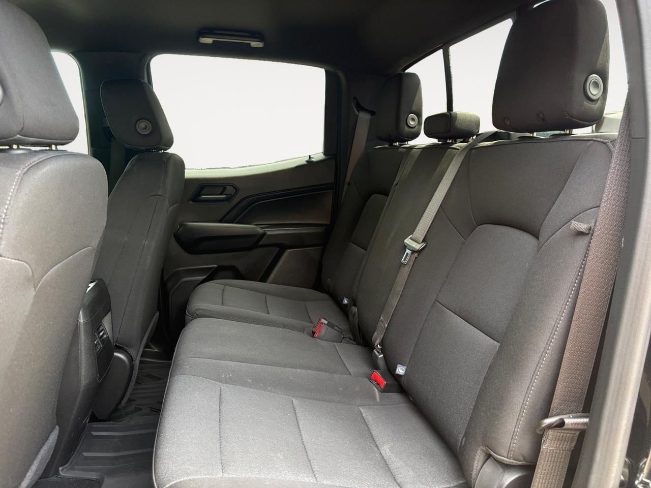 2024 Chevrolet Colorado 4WD Trail Boss, AUTO START/STOP, BLIND SPOT ALERT, FORWARD COLLISION WARNING, EZ-LIFT TAILGATE, APPLE CARPLAY/ANDROID AUTO, BED LINER, REAR BUMPER STEP, SLIDING REAR WINDOW, 360 BACKUP CAMERA, KEYLESS START, 1 OWNER, CLEAN CARFAX! BECOME A BOSS! Virginia Beach VA