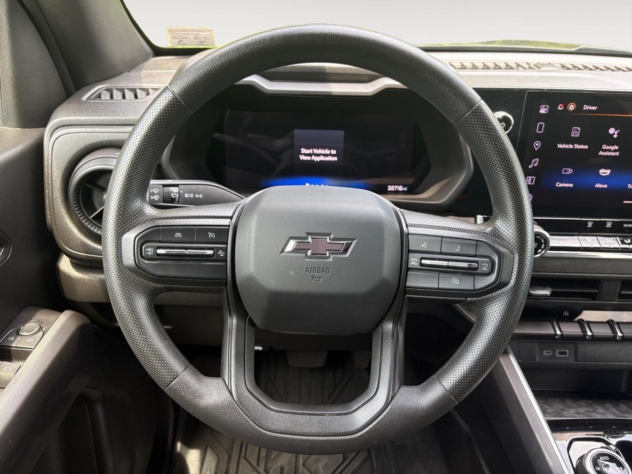 2024 Chevrolet Colorado 4WD Trail Boss, AUTO START/STOP, BLIND SPOT ALERT, FORWARD COLLISION WARNING, EZ-LIFT TAILGATE, APPLE CARPLAY/ANDROID AUTO, BED LINER, REAR BUMPER STEP, SLIDING REAR WINDOW, 360 BACKUP CAMERA, KEYLESS START, 1 OWNER, CLEAN CARFAX! BECOME A BOSS! Virginia Beach VA