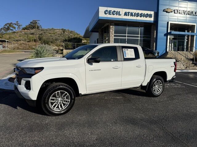 2024 Chevrolet Colorado LT