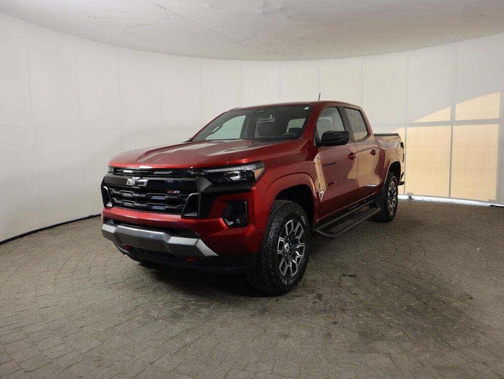 2024 Chevrolet Colorado Z71 4WD w/Convenience II/Advance Trailering Maumee OH