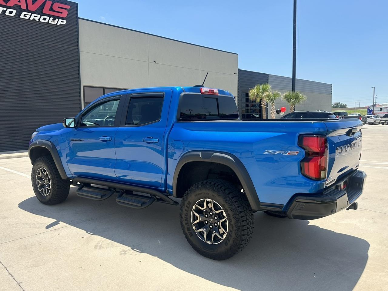 2024 Chevrolet Colorado ZR2 - Photo 9