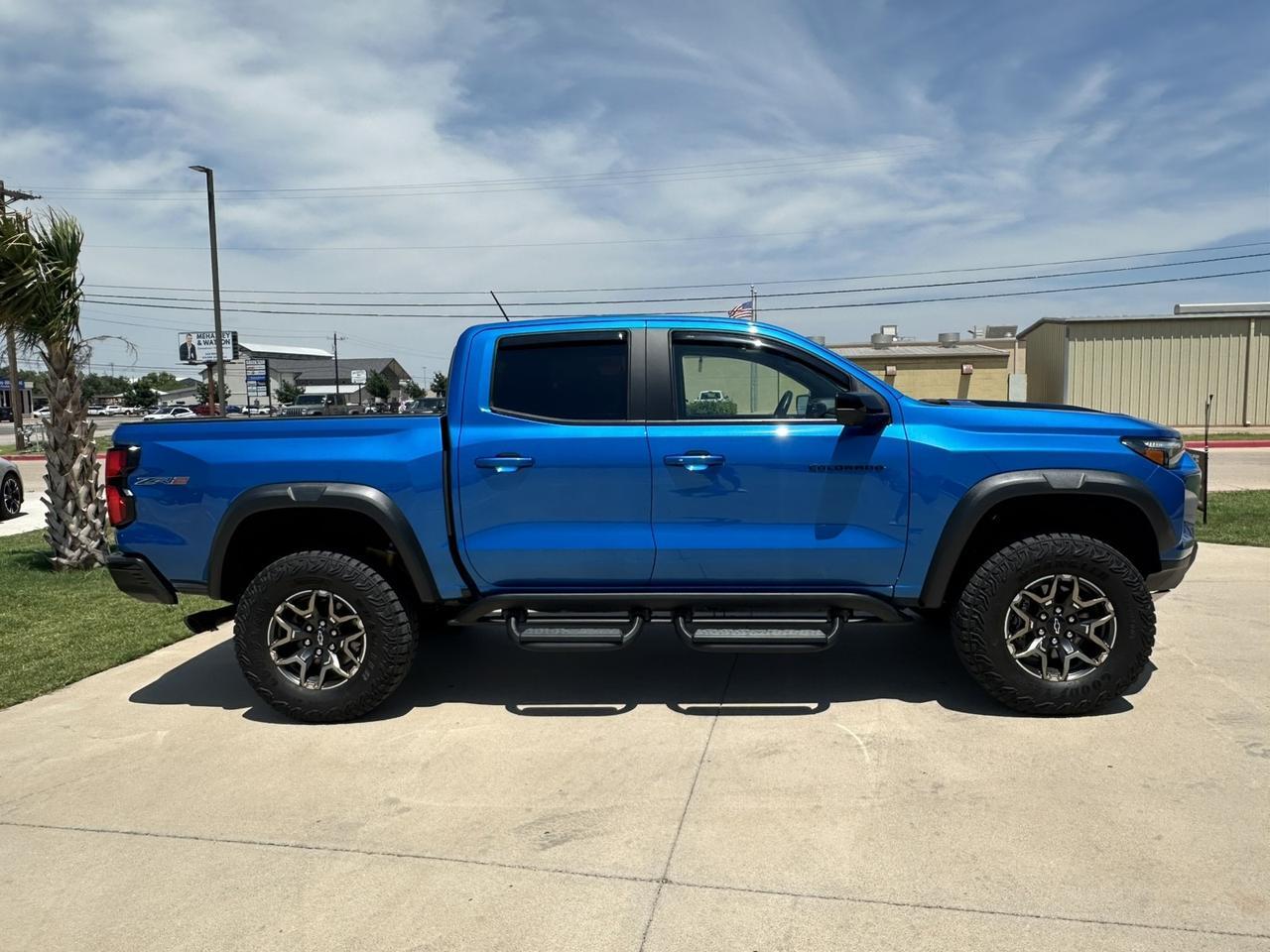 2024 Chevrolet Colorado ZR2 - Photo 5