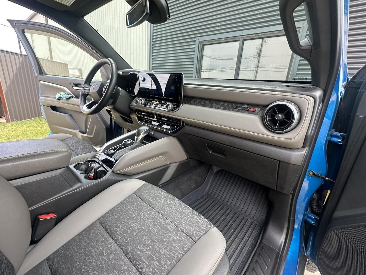 2024 Chevrolet Colorado ZR2 - Photo 15