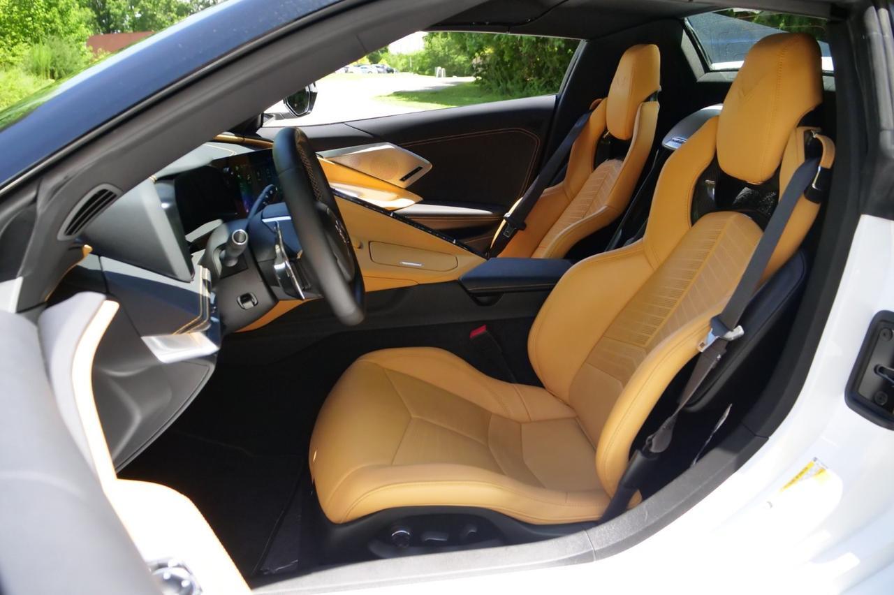 2024 Chevrolet Corvette 2LT Convertible / GT2 Seats / Performance Exhaust! Lincolnton NC