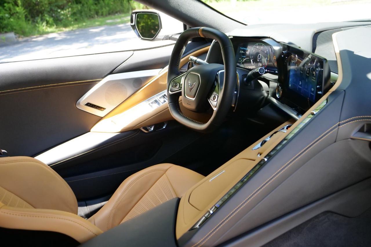 2024 Chevrolet Corvette 2LT Convertible / GT2 Seats / Performance Exhaust! Lincolnton NC