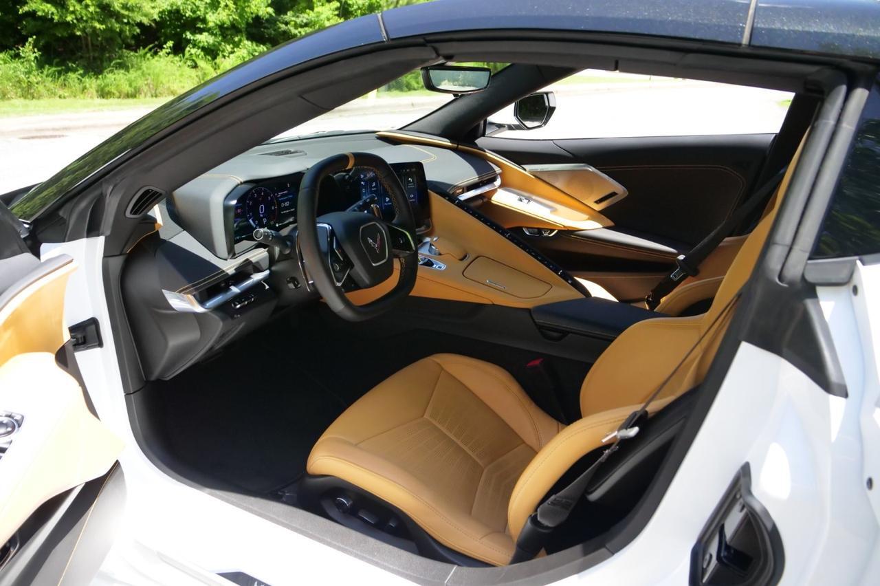 2024 Chevrolet Corvette 2LT Convertible / GT2 Seats / Performance Exhaust! Lincolnton NC