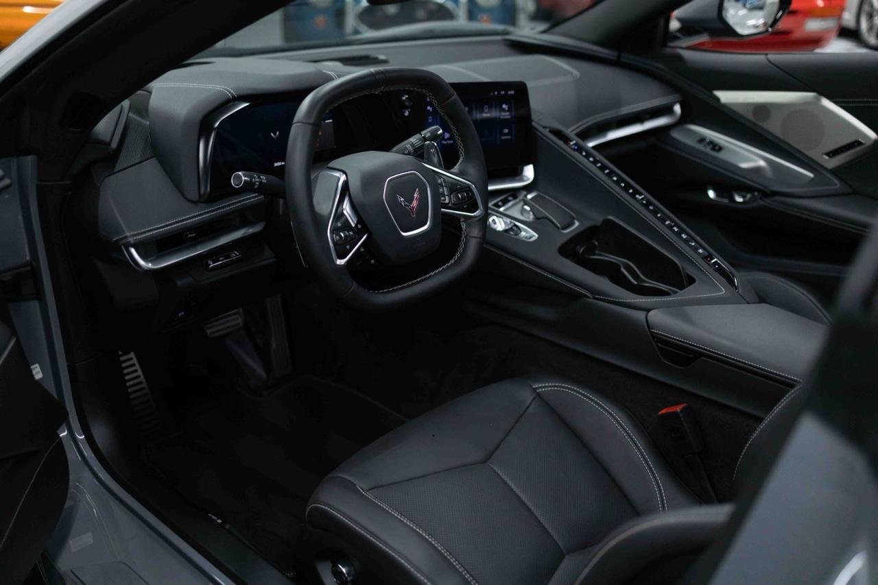 2024 Chevrolet Corvette 2LT