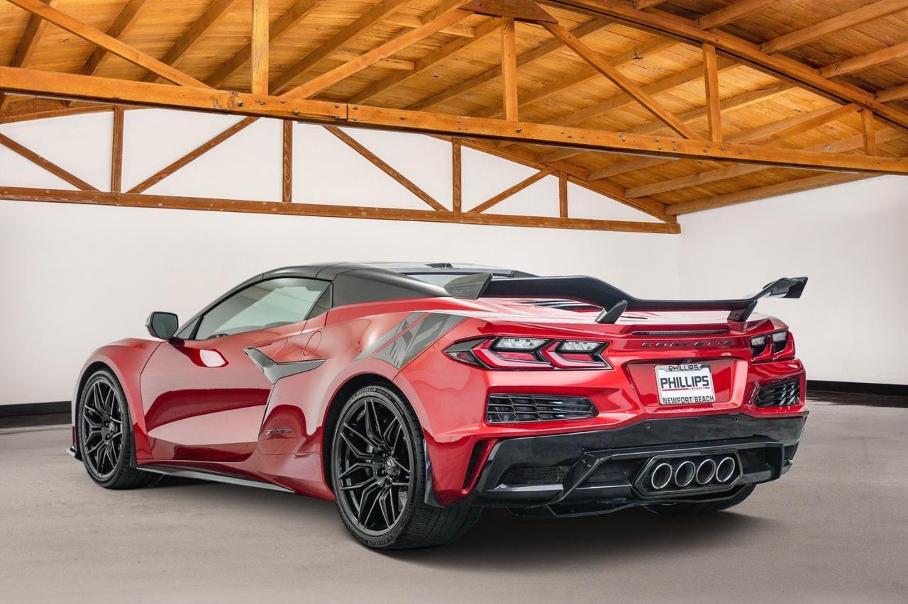 2024 Chevrolet Corvette Z06 2LZ photo 3