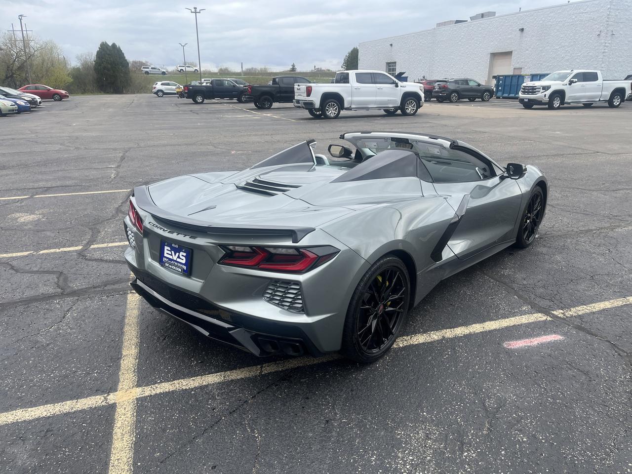 2024 Chevrolet Corvette 3LT Conv w/20s CarbonFlashRoof PerformanceExhaust YellowCalipers LotsOfOtherOptions Saukville WI