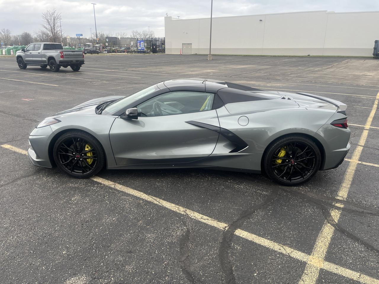 2024 Chevrolet Corvette 3LT Conv w/20s CarbonFlashRoof PerformanceExhaust YellowCalipers LotsOfOtherOptions